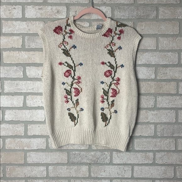 Vintage Silk Blend Sweater Vest- Size M - Picture 1 of 5